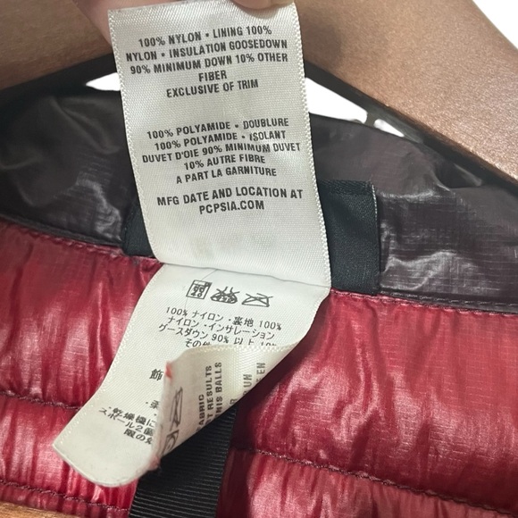 Patagonia Ultralight Fiona Parka Women’s Medium Maroon Hooded Lightweight Warm - Picture 6 of 11